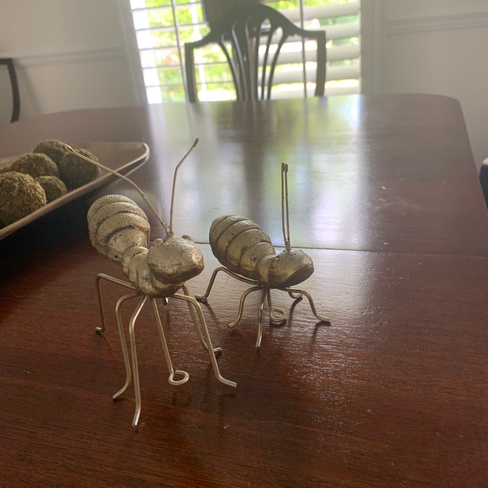 Decorative antique ants